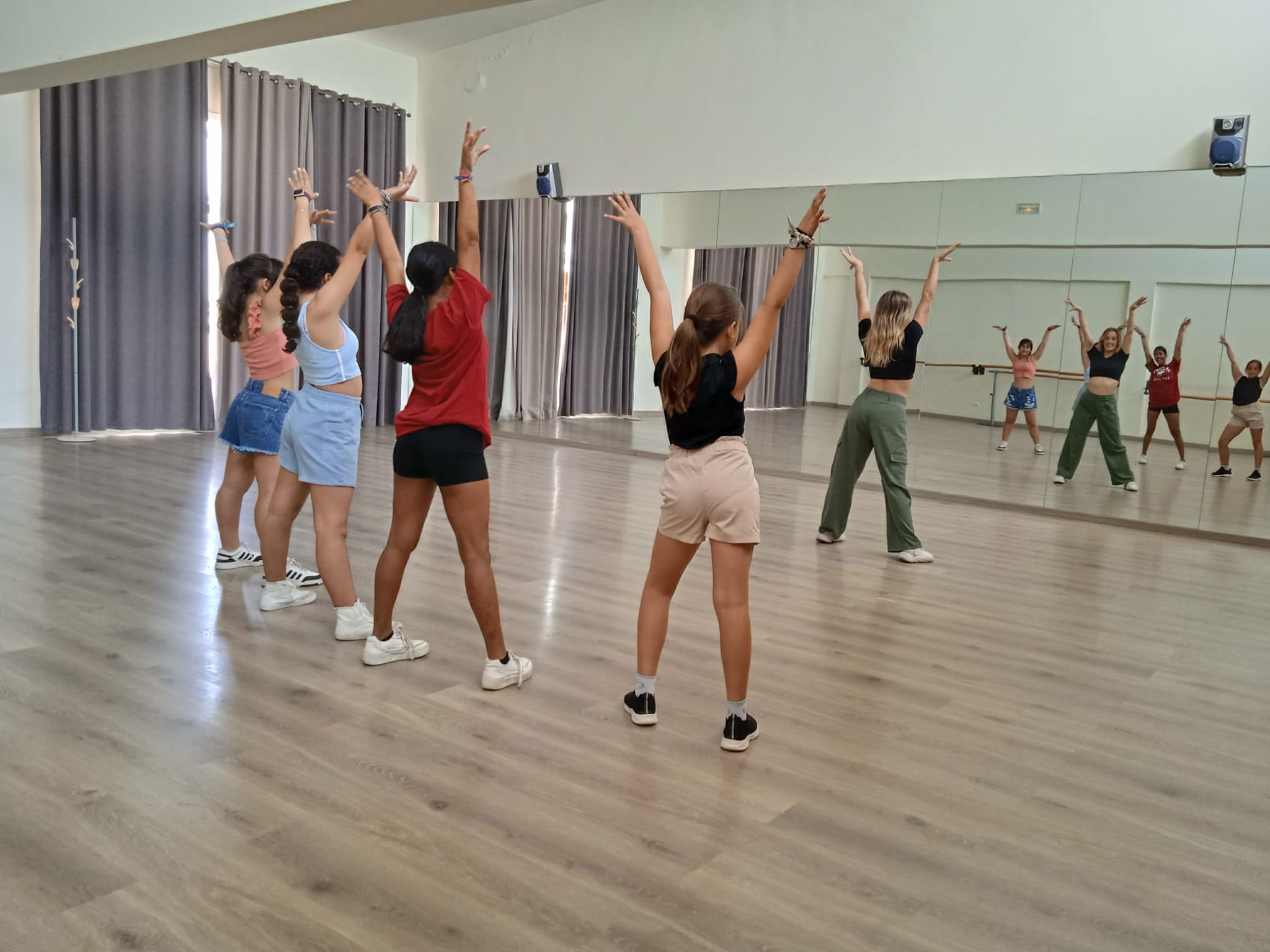 WhatsApp-Image-2024-05-25-at-12.27.56