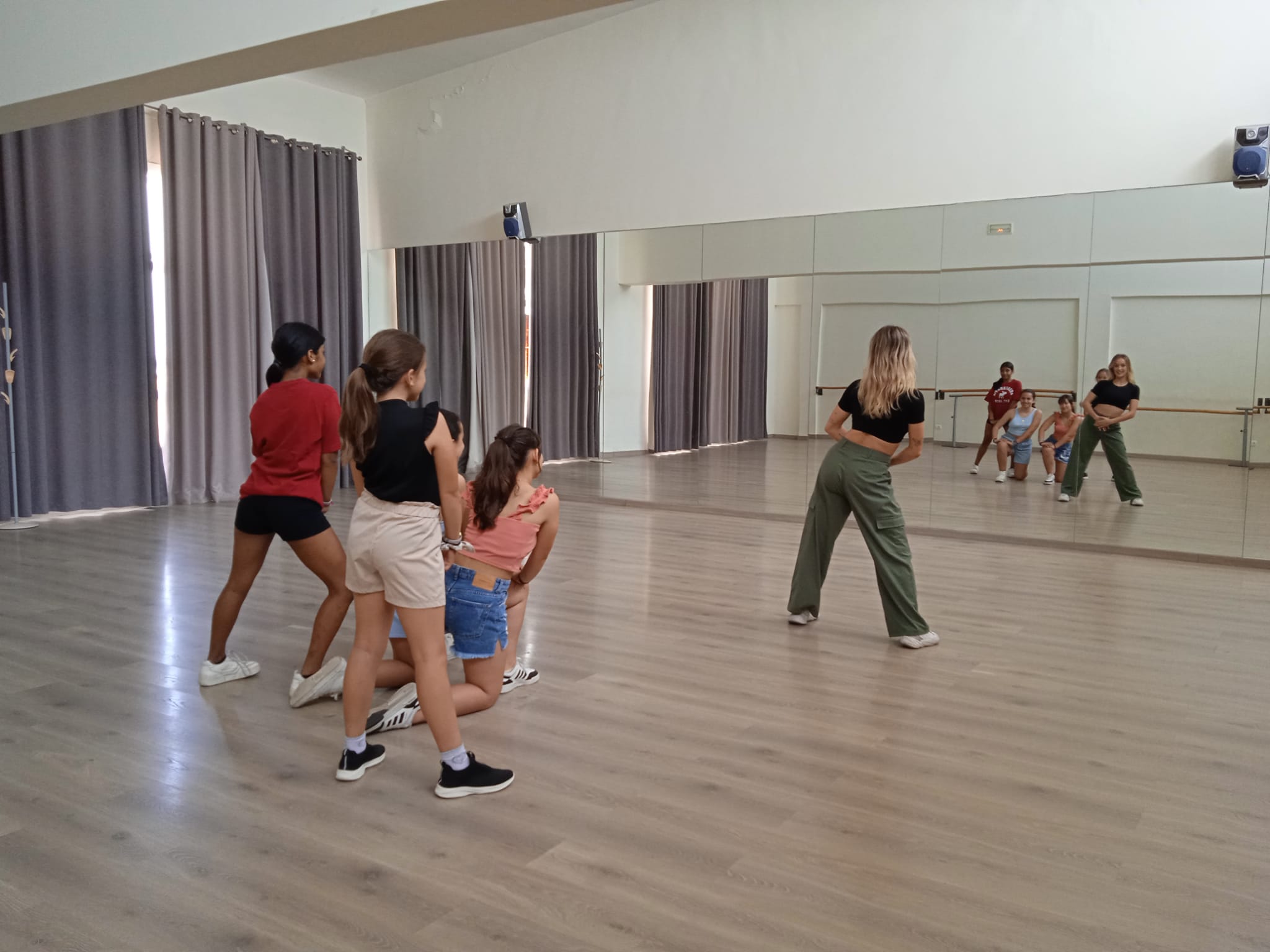 WhatsApp-Image-2024-05-25-at-12.27.57-3